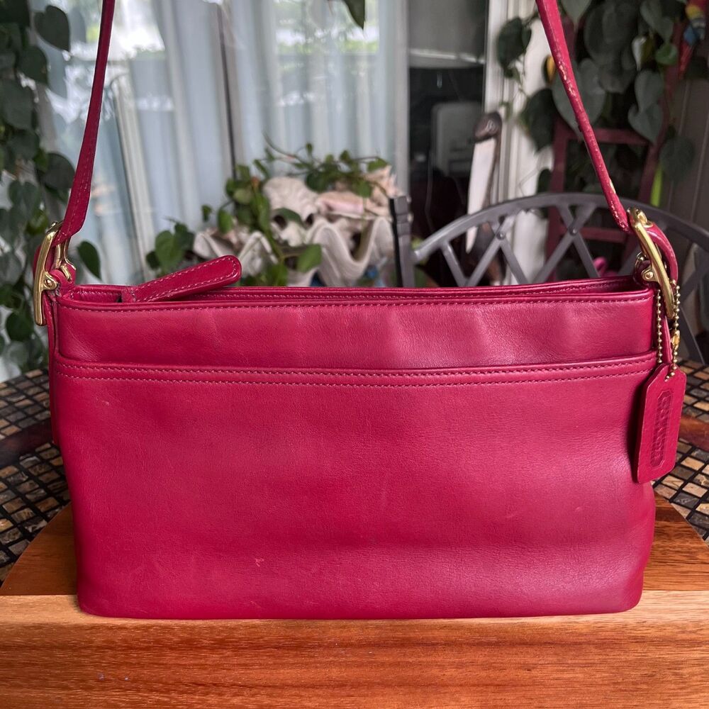 Coach Vintage Legacy Shoulder Baguette Bag Red Leather #9861